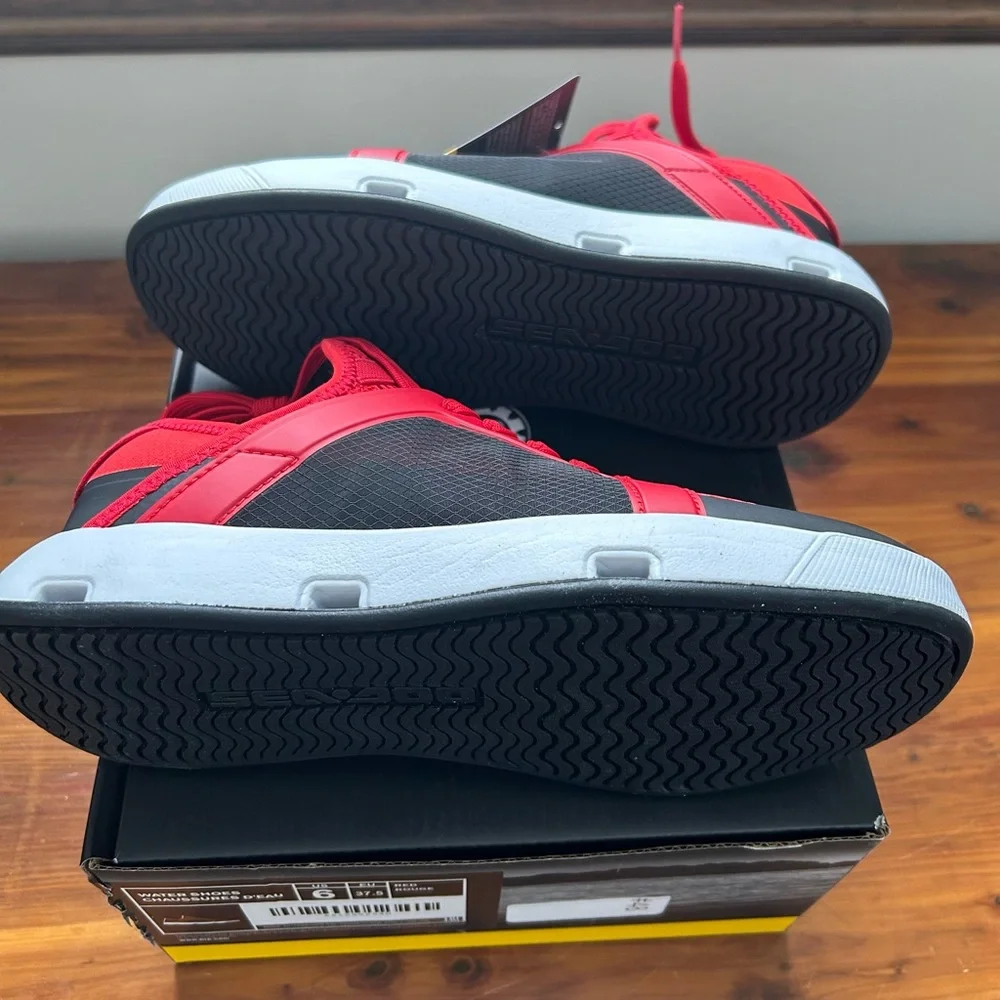 Sea-Doo Water‎ Shoes size 6 NIB